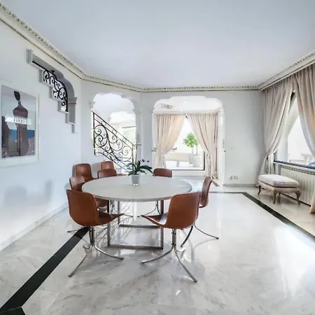 Modern With Great White Interior Serra deʼ Conti