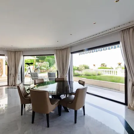 Modern With Great White Interior Serra deʼ Conti